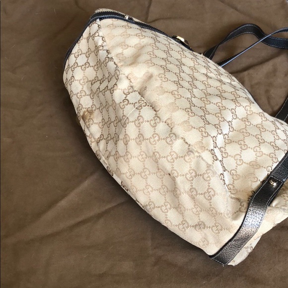 Authentic Gucci hobo handbag - Picture 4 of 4